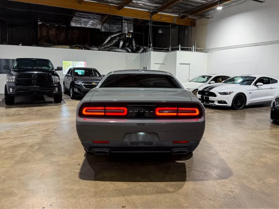 2017 Dodge Challenger 3rd Gen - Image 5 of 15