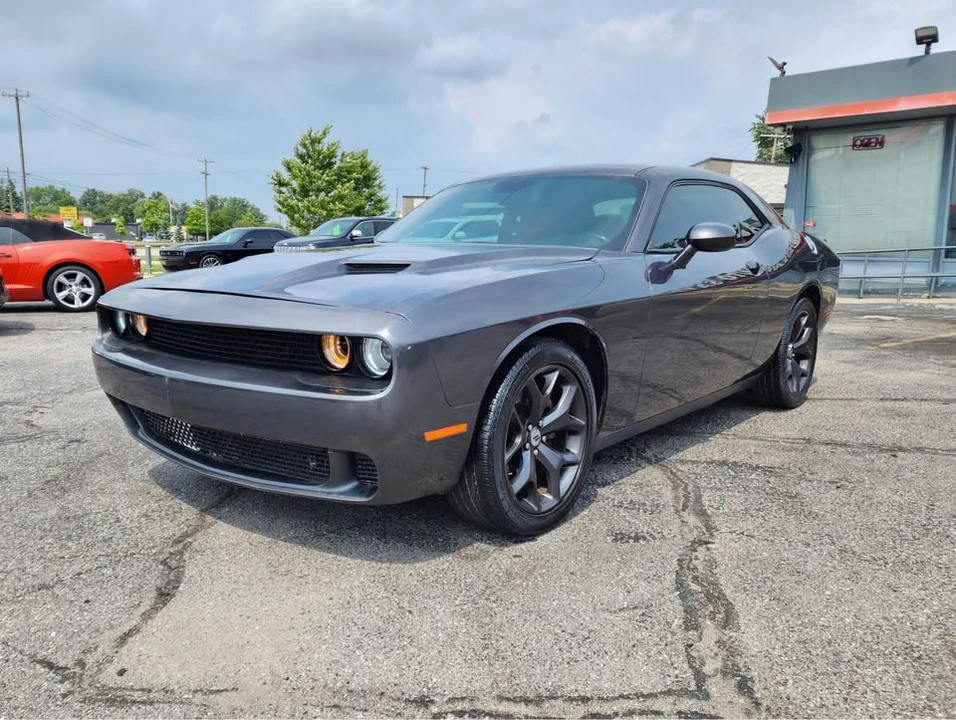 2017 Dodge Challenger 3rd Gen - Image 6 of 18