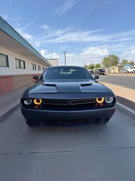 2017 Dodge Challenger SXT Plus