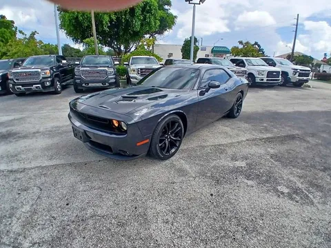 2017 Dodge Challenger SXT Plus Coupe 2D