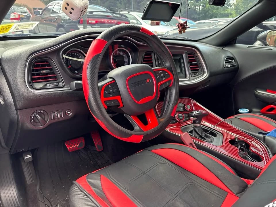 2017 Dodge Challenger 3rd Gen - Image 6 of 8