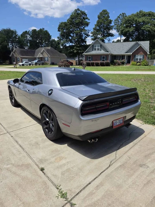 2017 Dodge Challenger 3rd Gen - Image 9 of 10