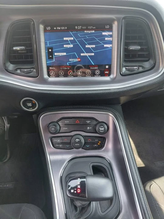 2017 Dodge Challenger 3rd Gen - Image 10 of 17