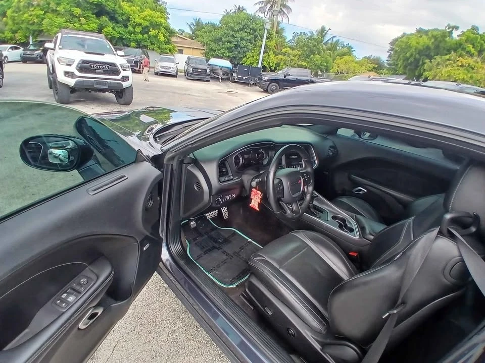 2017 Dodge Challenger 3rd Gen - Image 5 of 9