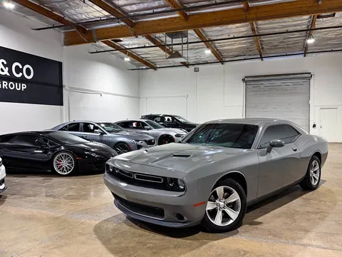 2017 Dodge Challenger SXT Plus Coupe 2D