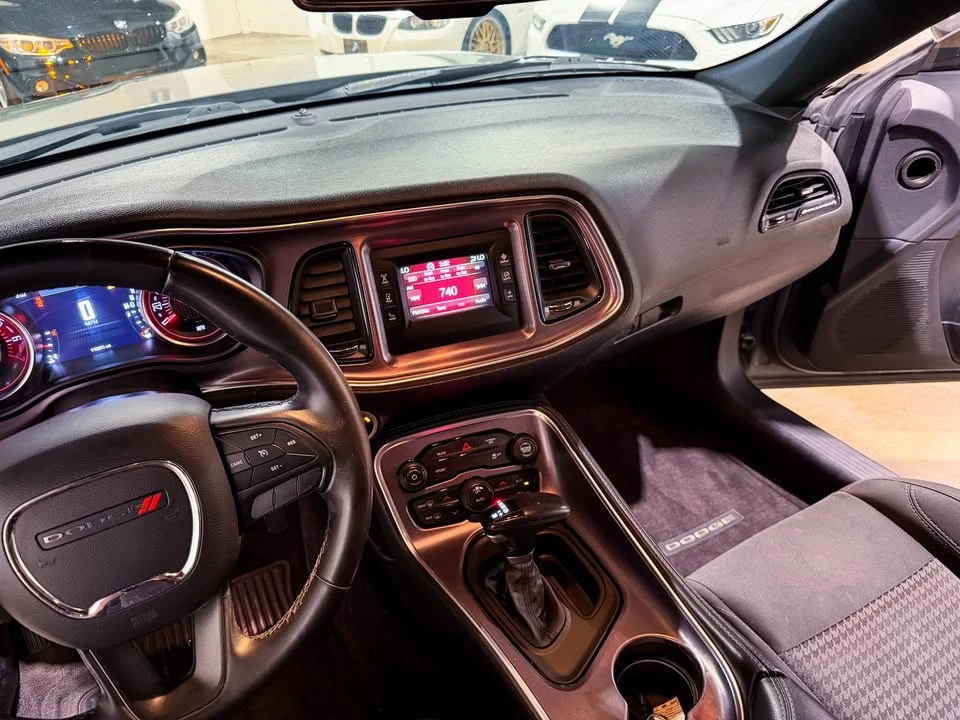 2017 Dodge Challenger 3rd Gen - Image 14 of 15