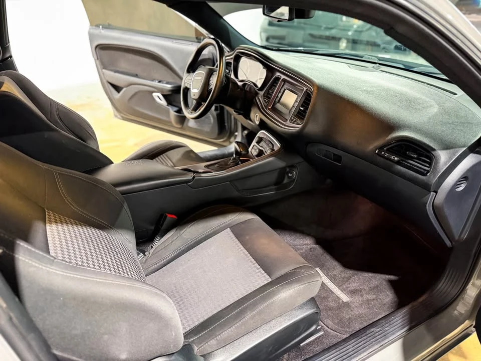 2017 Dodge Challenger 3rd Gen - Image 10 of 15