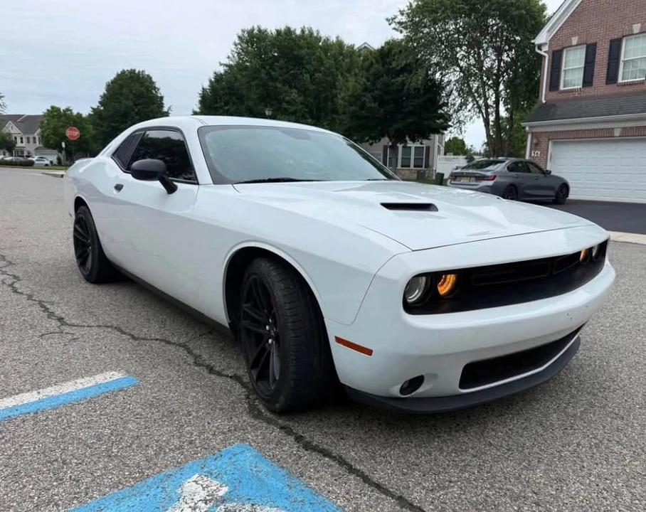 2017 Dodge Challenger 3rd Gen - Image 7 of 19