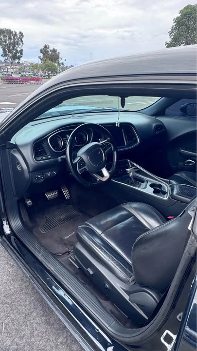 2017 Dodge Challenger 3rd Gen - Image 9 of 15