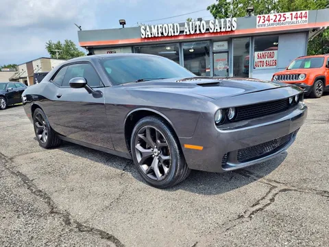 2017 Dodge Challenger SXT Plus