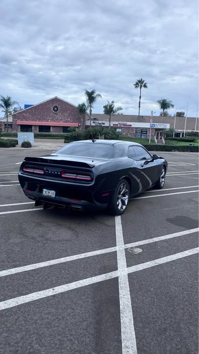 2017 Dodge Challenger 3rd Gen - Image 5 of 15