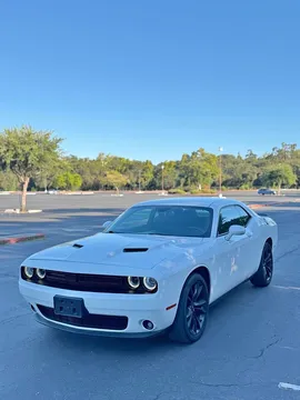 2017 Dodge Challenger SXT Plus