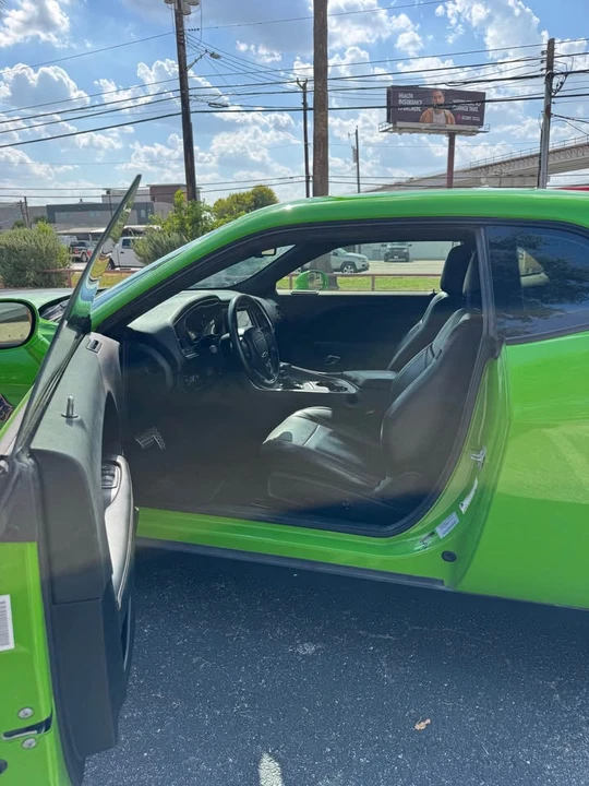 2017 Dodge Challenger 3rd Gen - Image 4 of 6