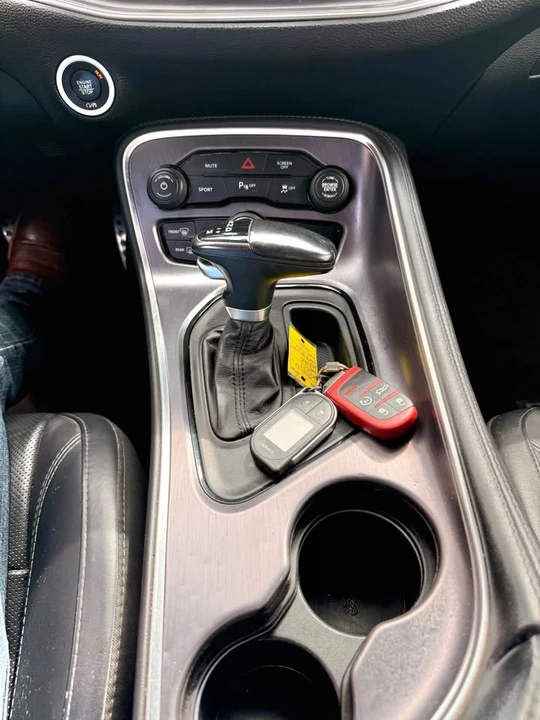 2017 Dodge Challenger 3rd Gen - Image 12 of 16