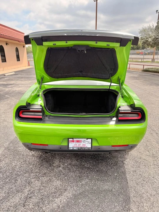 2017 Dodge Challenger 3rd Gen - Image 6 of 16