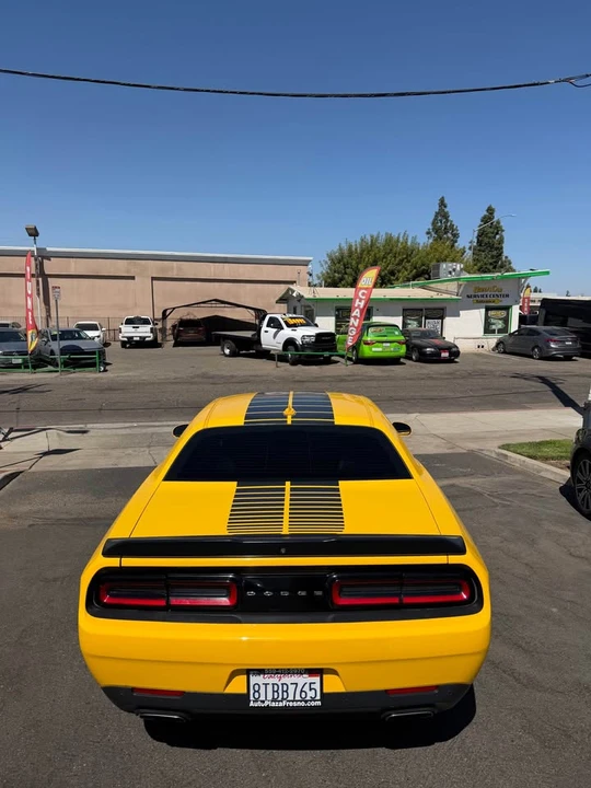 2017 Dodge Challenger 3rd Gen - Image 5 of 10