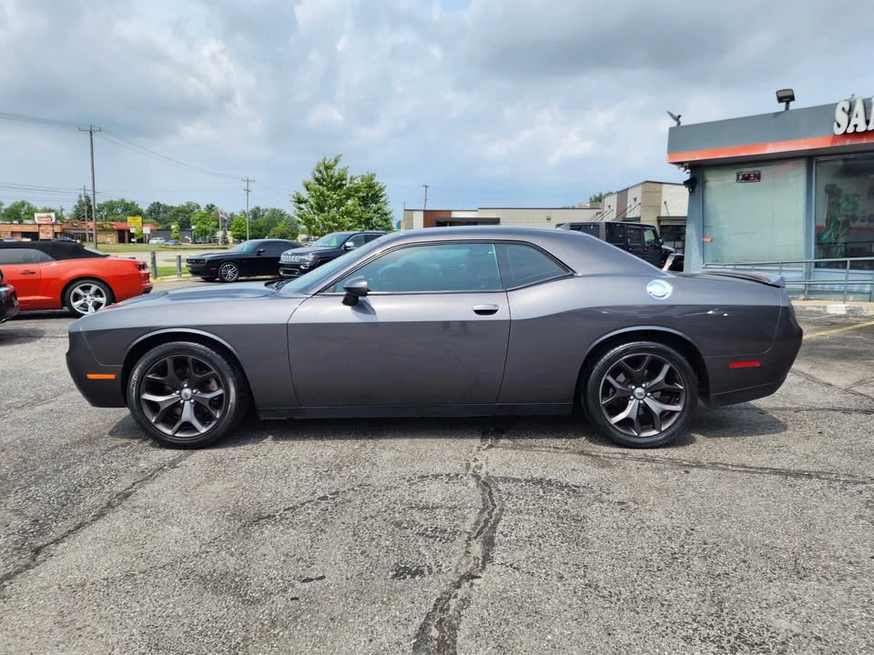 2017 Dodge Challenger 3rd Gen - Image 9 of 17