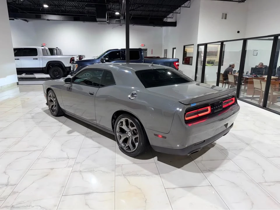 2017 Dodge Challenger 3rd Gen - Image 5 of 19