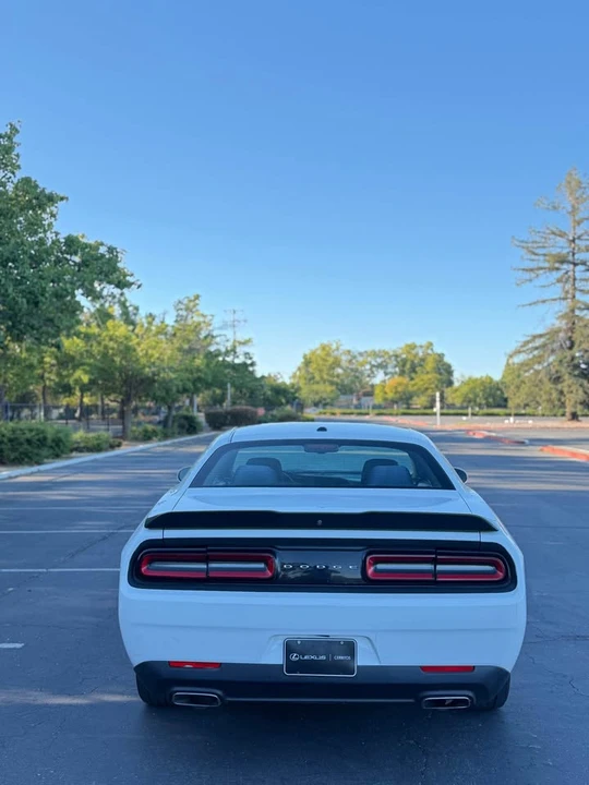 2017 Dodge Challenger 3rd Gen - Image 5 of 12