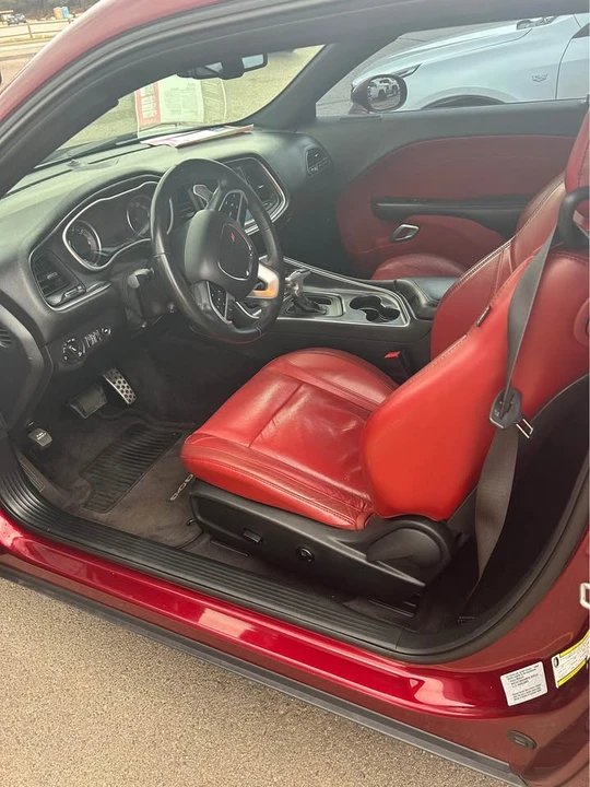 2017 Dodge Challenger 3rd Gen - Image 6 of 7