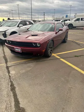 2017 Dodge Challenger SXT Plus
