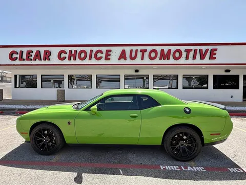 2017 Dodge Challenger SXT Plus Coupe 2D
