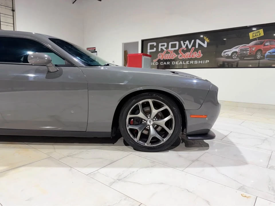 2017 Dodge Challenger 3rd Gen - Image 9 of 19