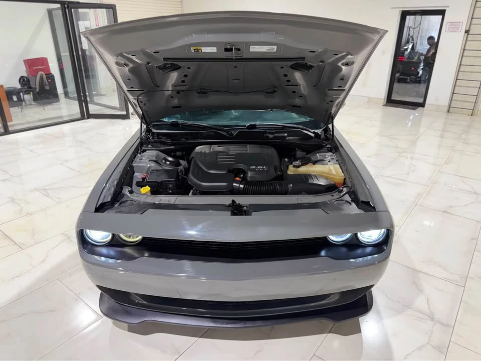 2017 Dodge Challenger 3rd Gen - Image 10 of 19