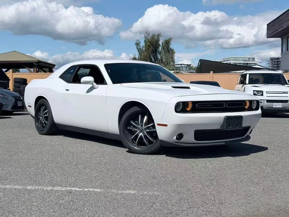 2017 Dodge Challenger 3rd Gen - Image 4 of 20
