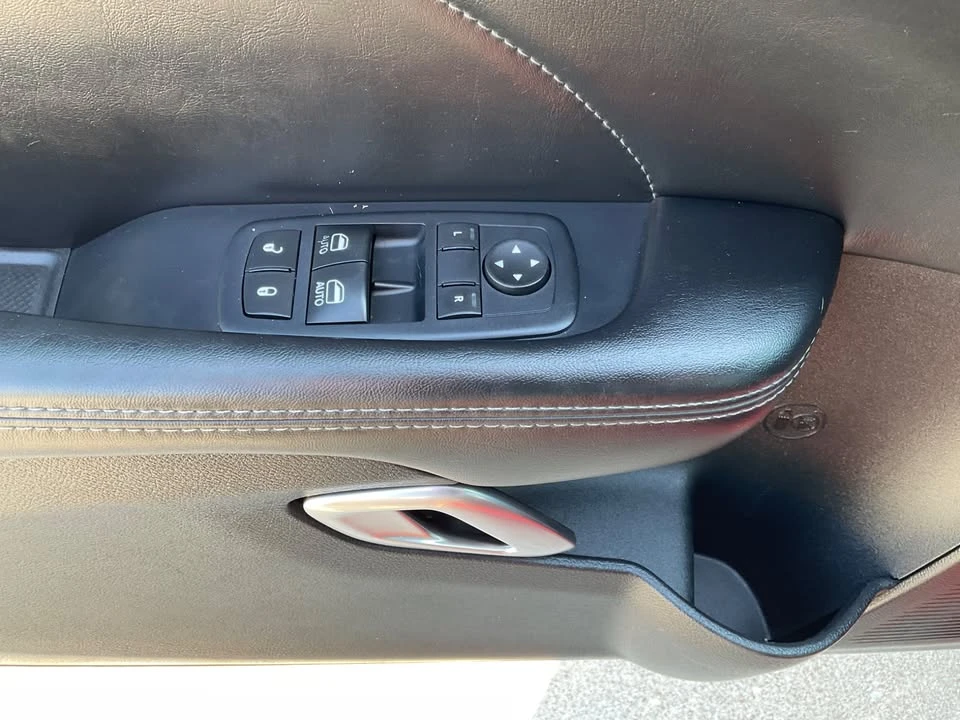 2017 Dodge Challenger 3rd Gen - Image 3 of 10