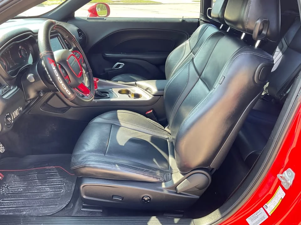 2017 Dodge Challenger 3rd Gen - Image 5 of 10