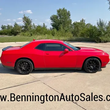 2017 Dodge Challenger SXT Plus