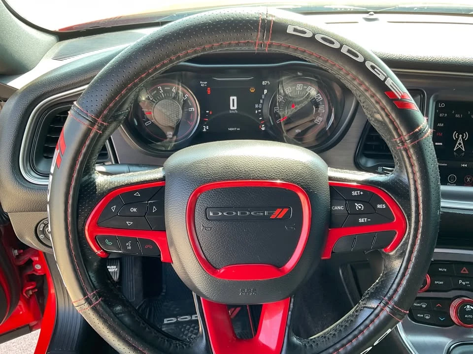 2017 Dodge Challenger 3rd Gen - Image 9 of 10