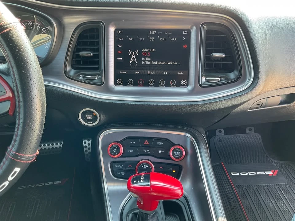 2017 Dodge Challenger 3rd Gen - Image 6 of 10