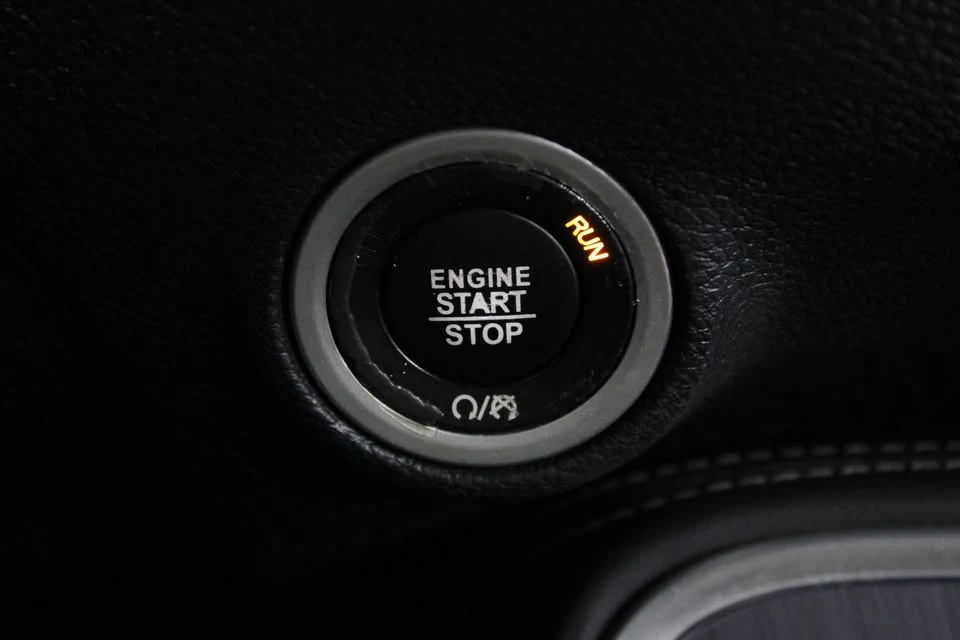 2017 Dodge Challenger 3rd Gen - Image 17 of 20