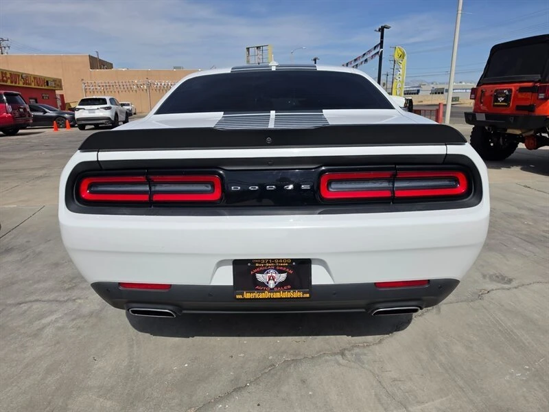 2017 Dodge Challenger 3rd Gen - Image 5 of 8