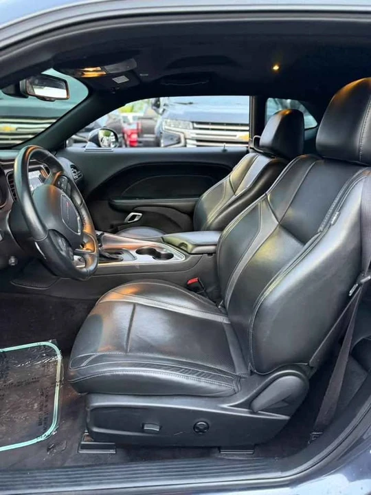 2017 Dodge Challenger 3rd Gen - Image 10 of 11