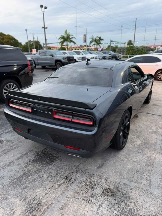 2017 Dodge Challenger 3rd Gen - Image 4 of 10