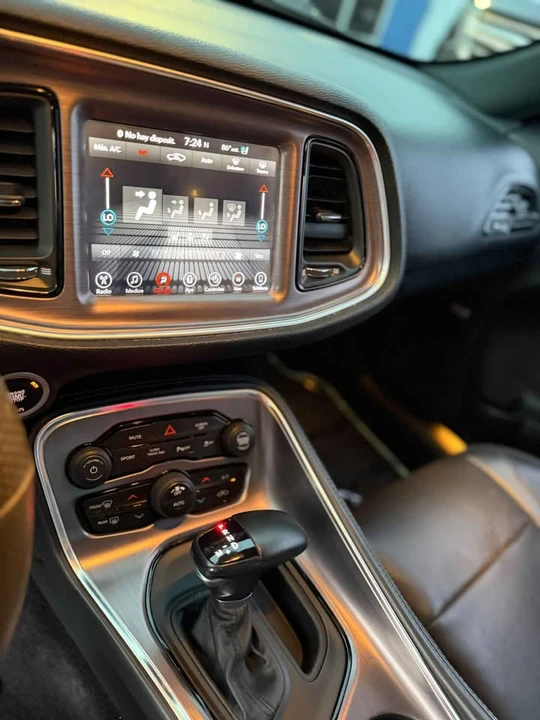 2017 Dodge Challenger 3rd Gen - Image 9 of 10