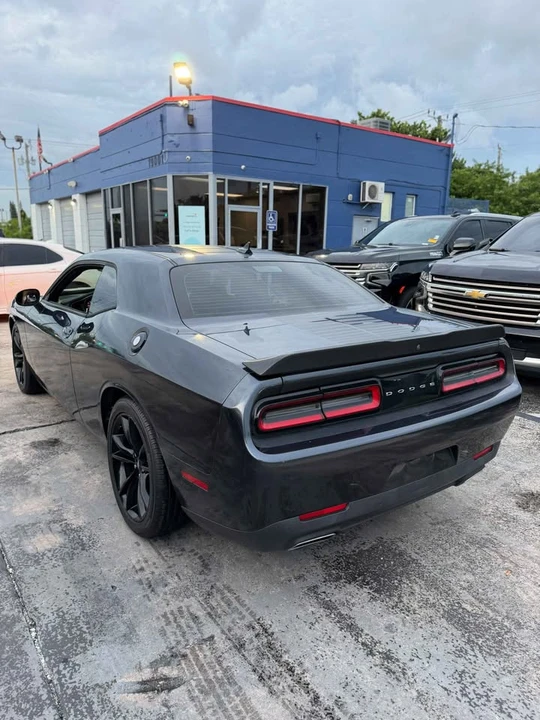2017 Dodge Challenger 3rd Gen - Image 5 of 11