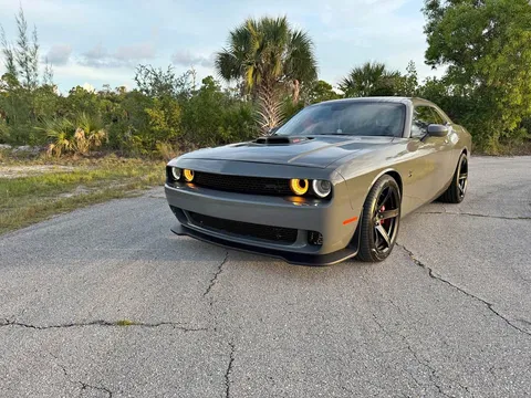 2017 Dodge Challenger Scat Pack Shaker