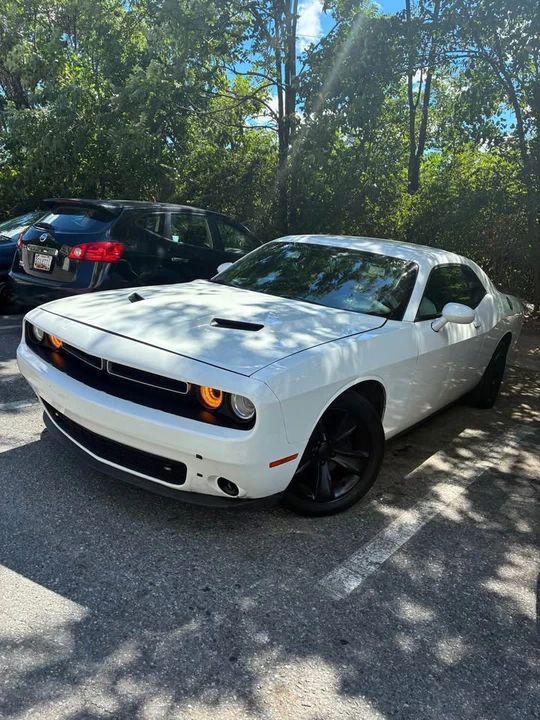 2017 Dodge Challenger 3rd Gen - Image 3 of 9