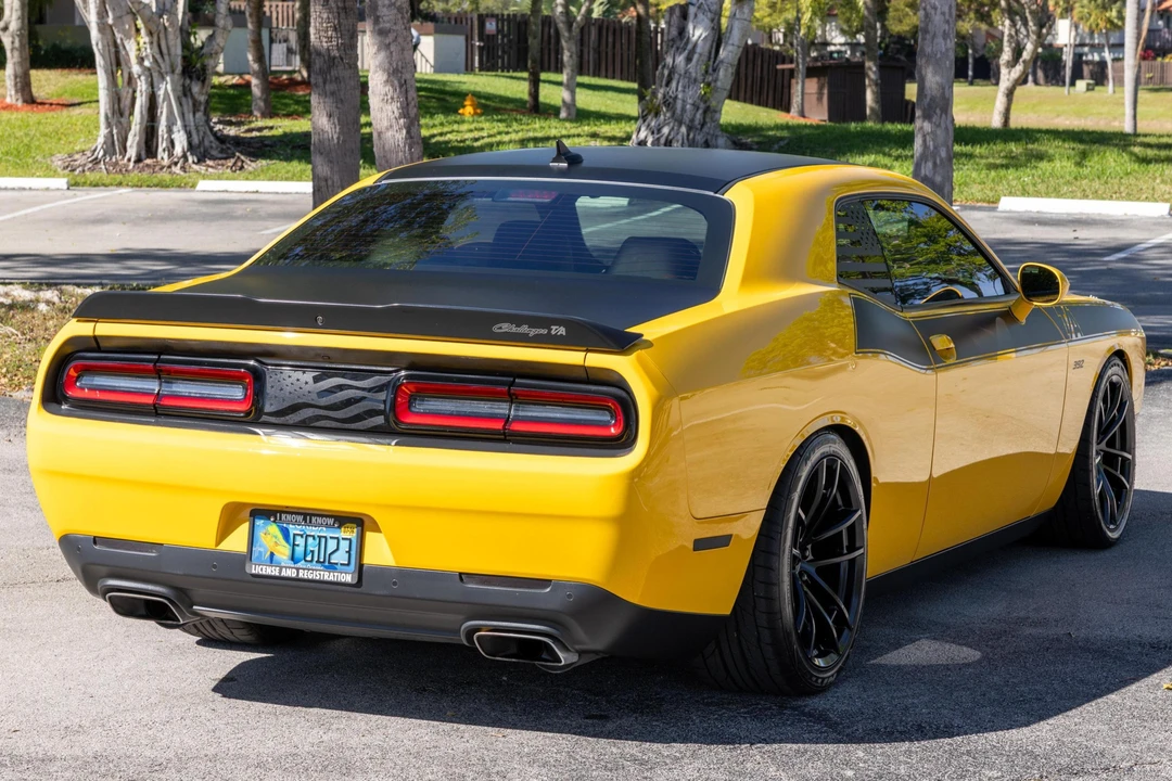 2017 Dodge Challenger SRT8 & 392 3rd Gen - Image 4 of 31