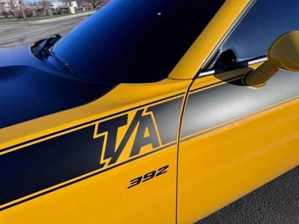 2017 Dodge Challenger SRT8 & 392 3rd Gen - Image 3 of 5