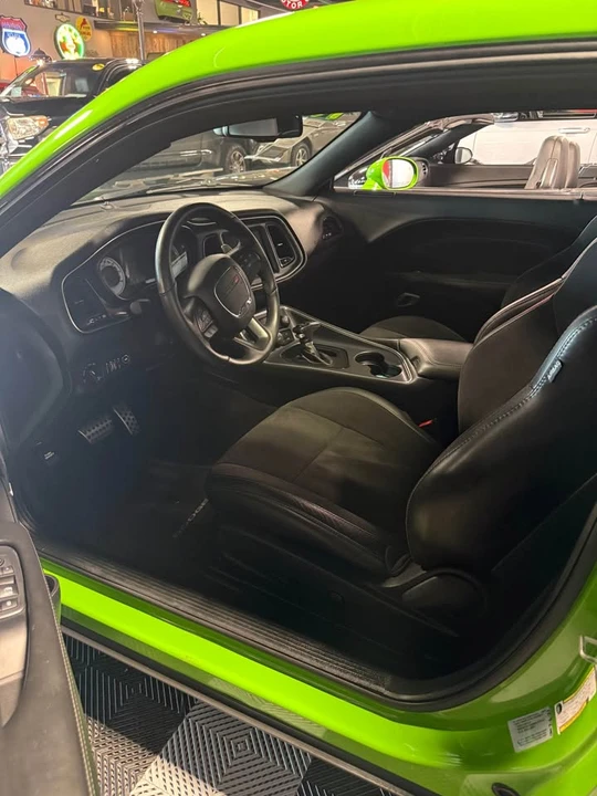 2017 Dodge Challenger SRT8 & 392 3rd Gen - Image 4 of 5