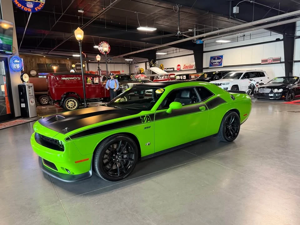2017 Dodge Challenger SRT8 & 392 3rd Gen - Image 2 of 19