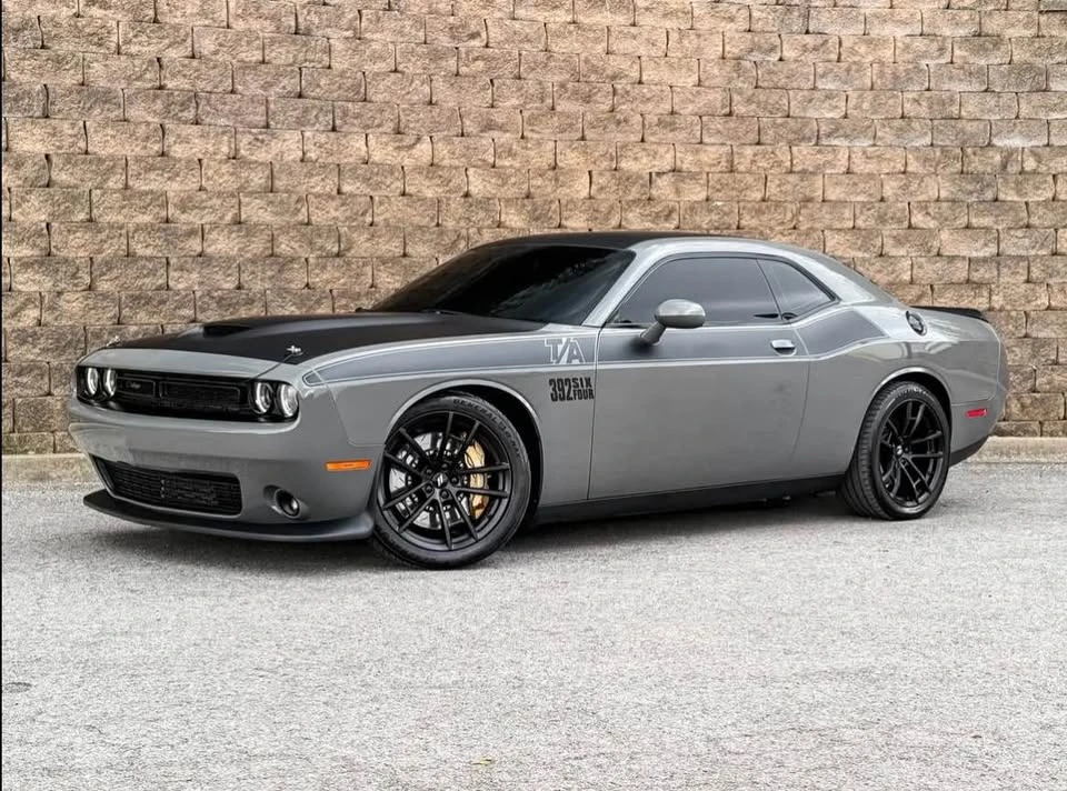 2017 Dodge Challenger SRT8 & 392 3rd Gen - Image 10 of 18