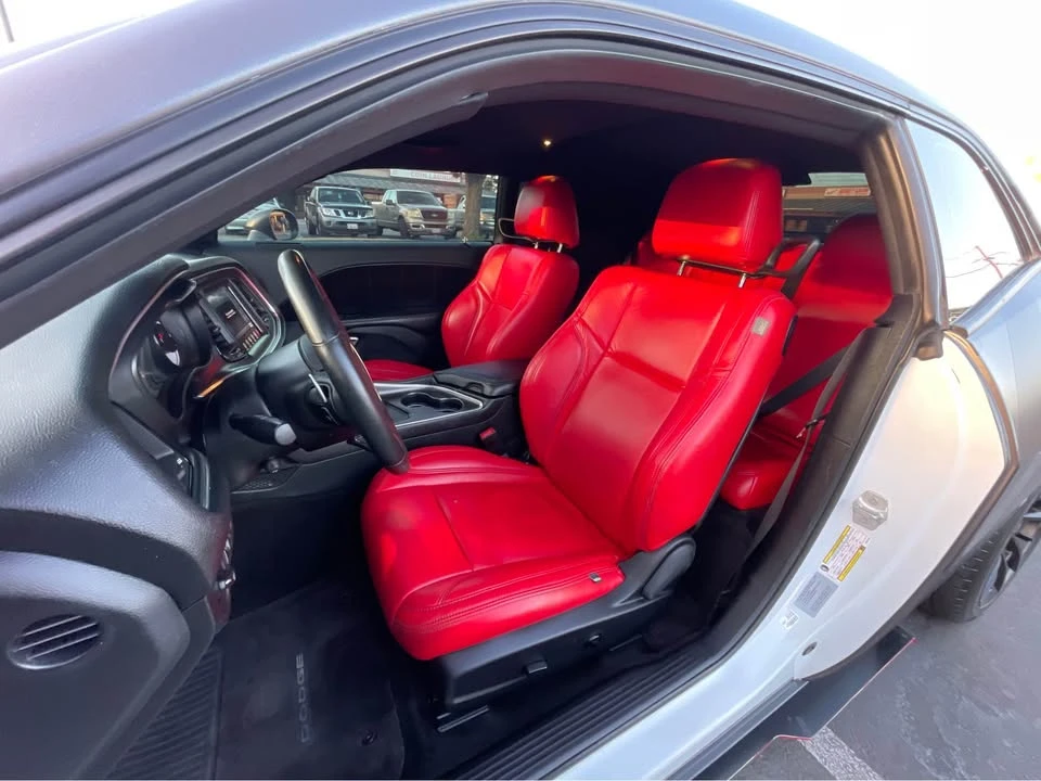 2017 Dodge Challenger 3rd Gen - Image 8 of 13