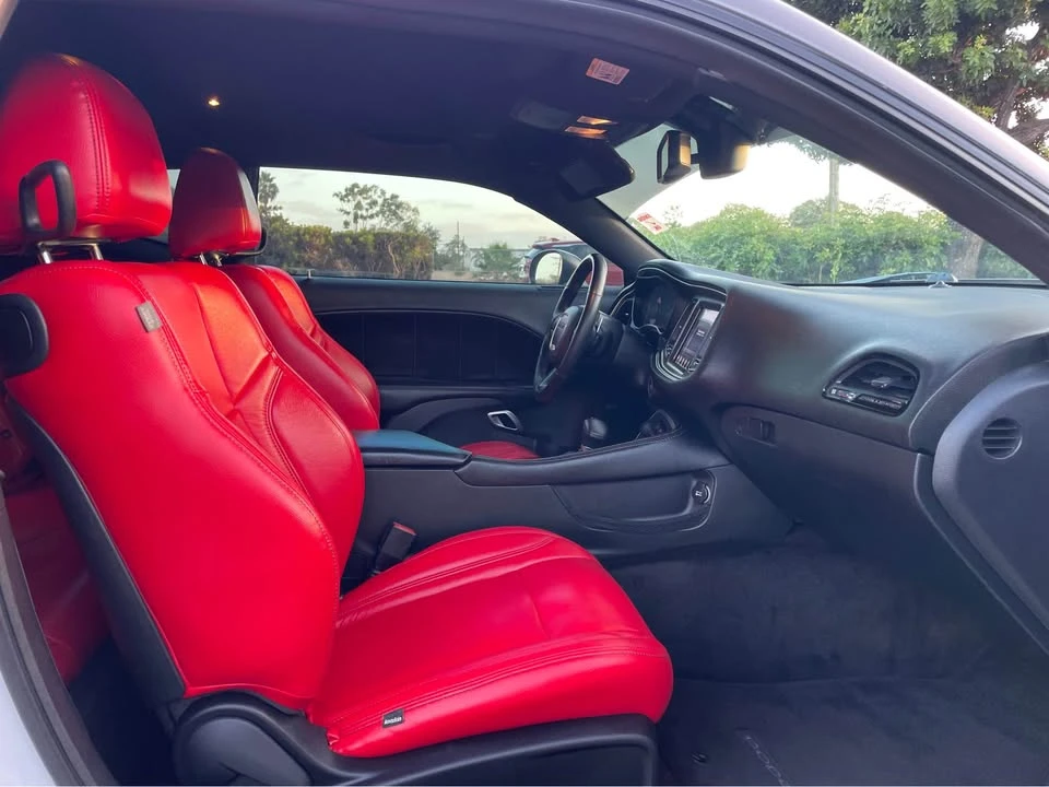 2017 Dodge Challenger 3rd Gen - Image 10 of 13