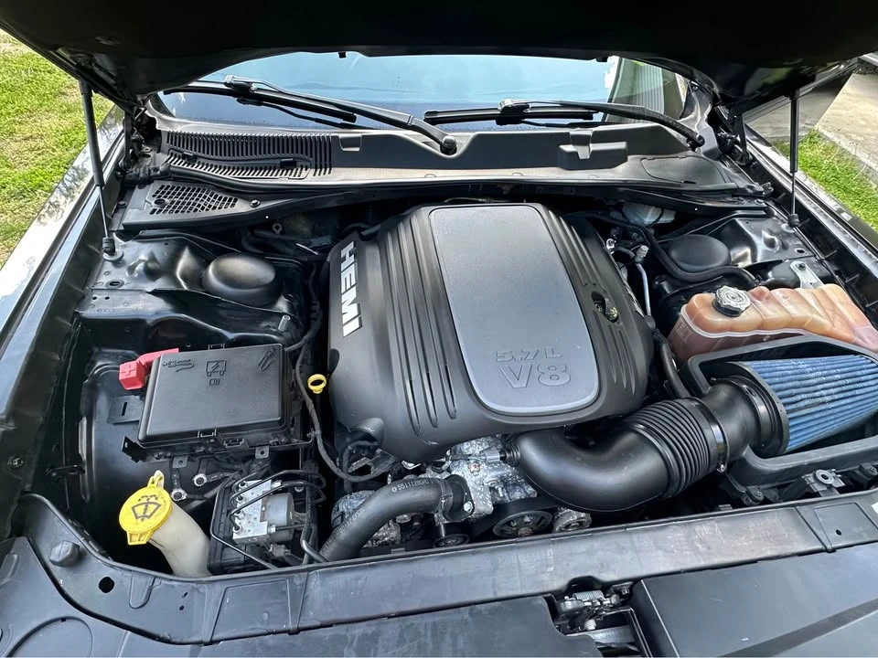 2017 Dodge Challenger 3rd Gen - Image 6 of 7